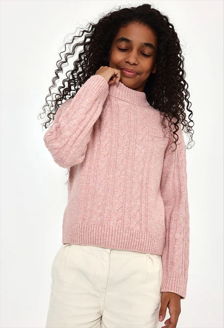 Pull fille rose tressé col roulé