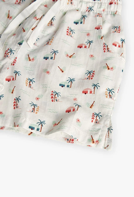 Short batista para niña con estampado  tropicales en color claro