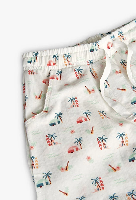 Short batista para niña con estampado  tropicales en color claro
