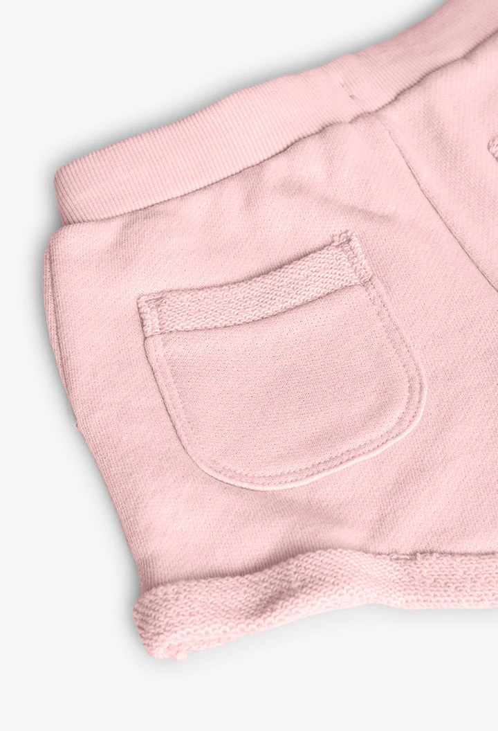 Short in felpa per bambina di colore rosa.