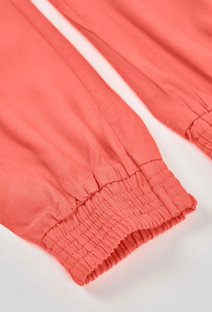 Pantalón niña cargo en color fresa