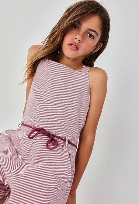 Gestreifter Overall in Rosa und Ecru