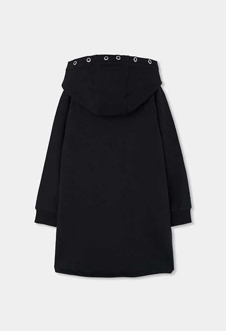 Vestido felpa negro con estrella y capucha