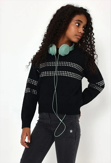 Black girls\' jumper with silver studs