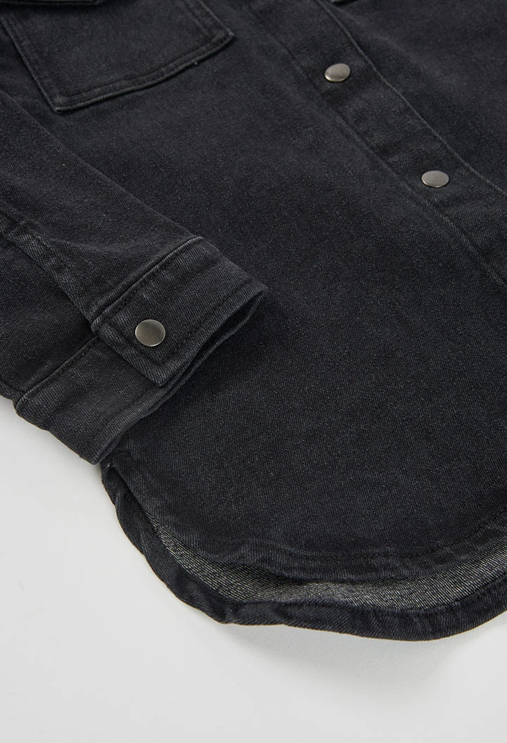 Vestido denim preto com gola de lantejoulas