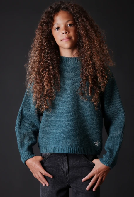 Girl\'s green star jumper