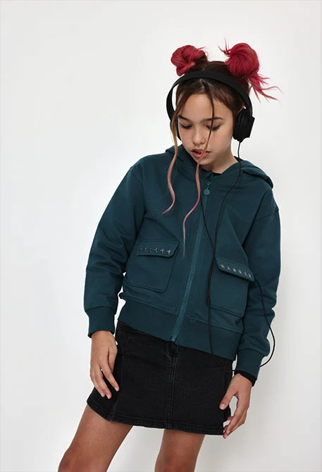 Chaqueta felpa niña verde con estrellas