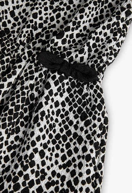 Vestido de punto para niña con estampado en color blanco y negro