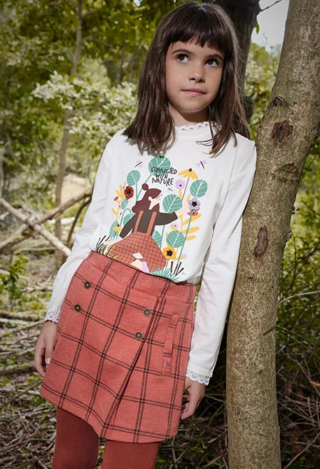 Girl´s white cotton floral t-shirt