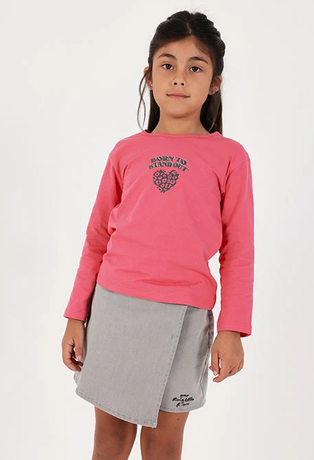 Camiseta punto niña fresa estampado corazones