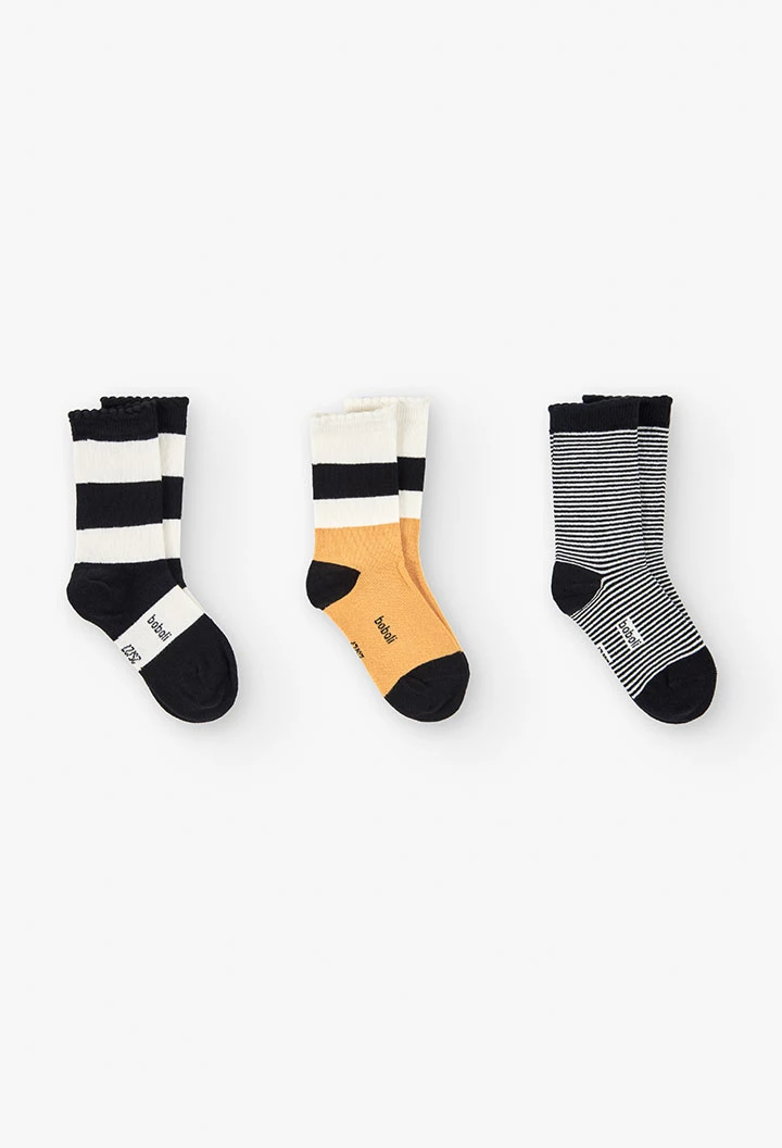 Pack of three black socks for girls