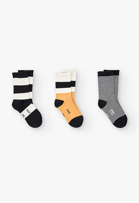 Pack of three black socks for girls