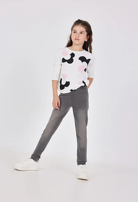 Pantalón de felpa elástica tejanera de niña en color gris