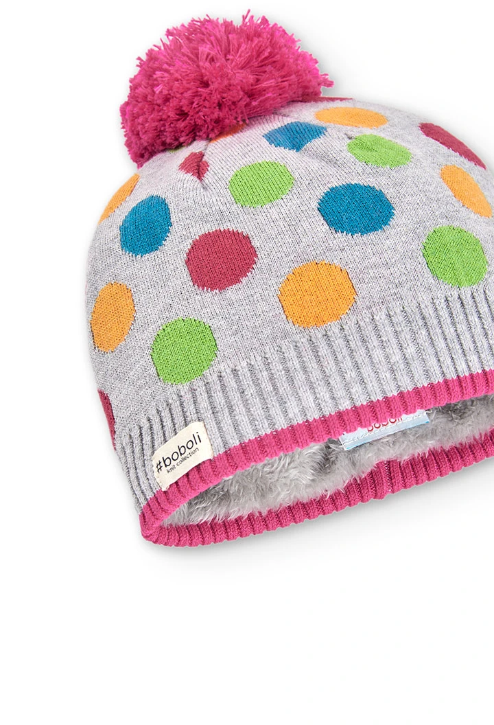 Bonnet tricoté a pois pour fille