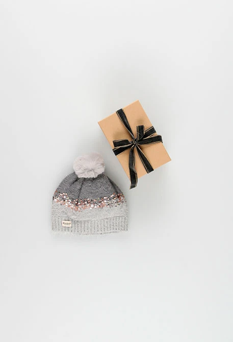 Bonnet en tricot pour fille en gris chiné