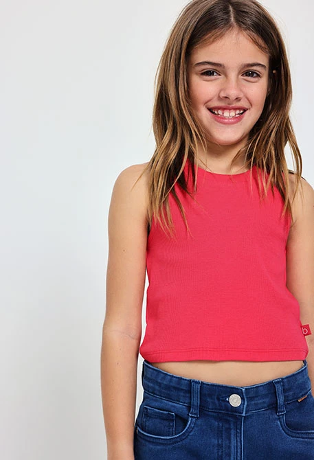 Top básicos de punto para niña en color fresa