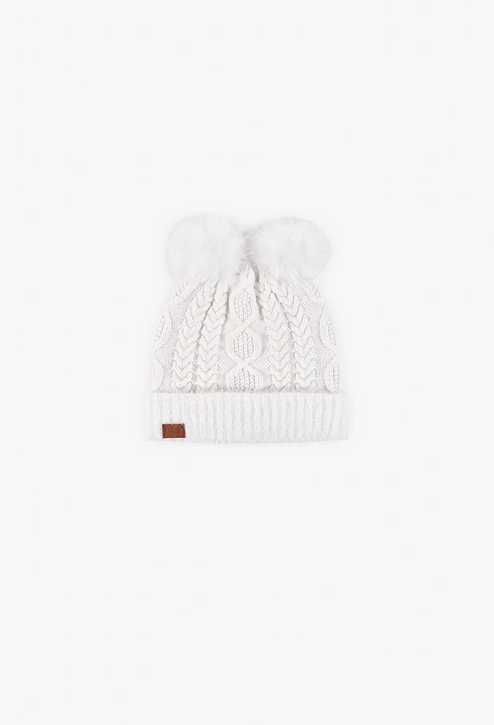 White hat with bobble