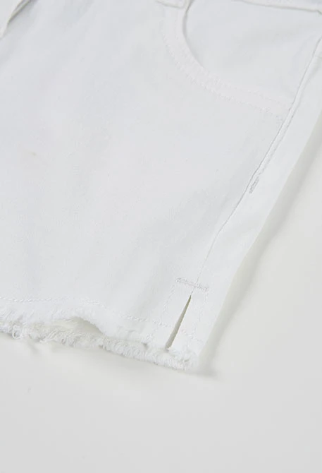 Weiße Baumwollshorts