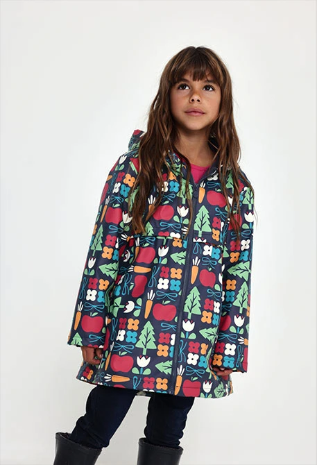 Impermeable azul marino estampado naturaleza con capucha