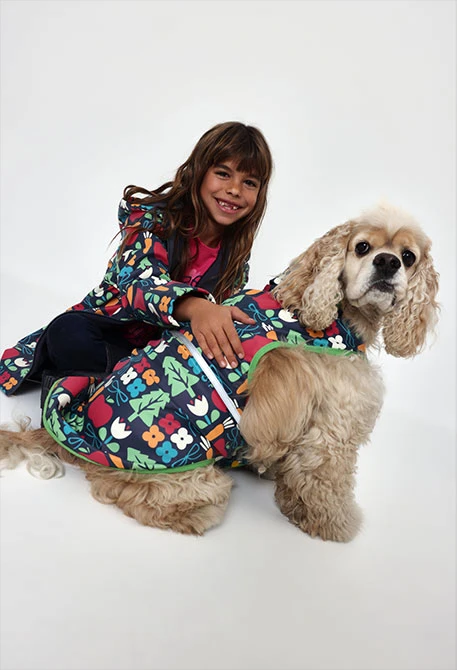 Impermeable per a gos estampat blau amb caputxa