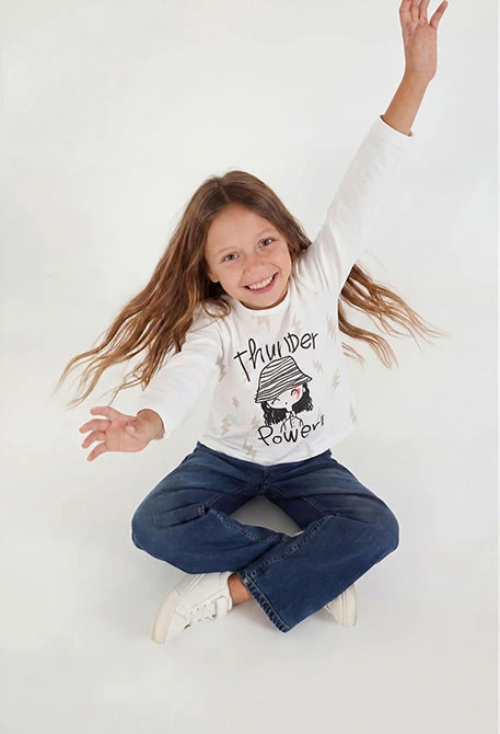 Camiseta punto niña blanca estampado Thunder Power