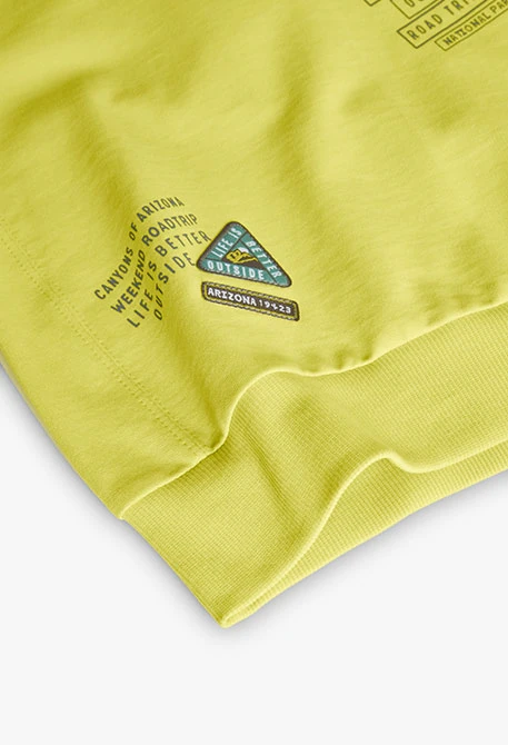Sweat en molleton pour garçon de couleur verte.