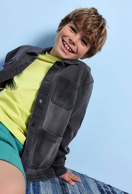 Camisola de malha para menino em verde com estampado