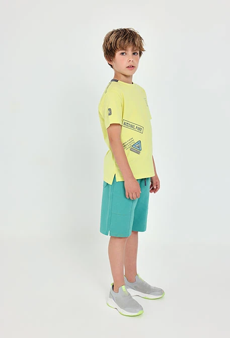 Fleece shorts for boys in green colour