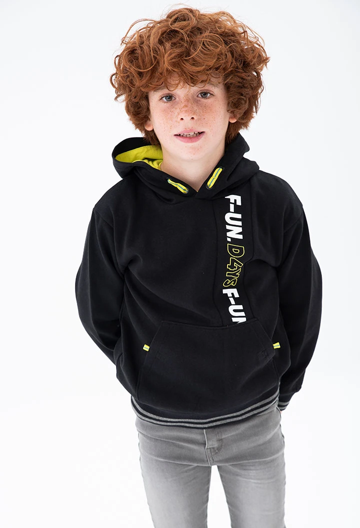Sweatshirt felpa com capuz para menino