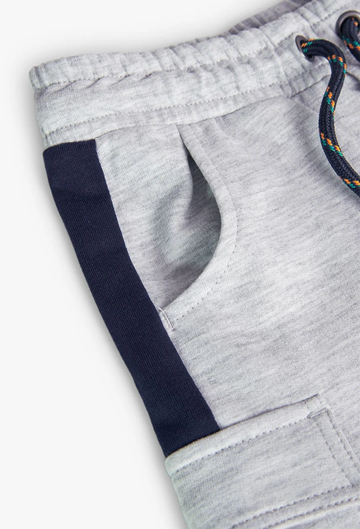 Bermuda garçon en molleton de couleur gris vigoré