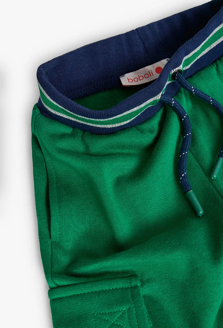 Pantalón de felpa de niño en verde