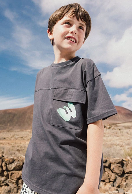 Knitted grey T-shirt for boys with pocket