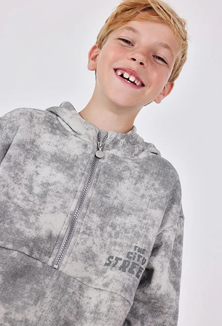 Grey knitted sweatshirt for boy