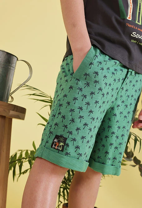 Bedruckte grüne Jersey-Bermudas