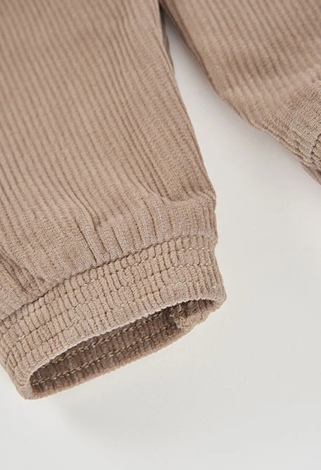 Braune Kordhose für Jungen mit Kordelzug