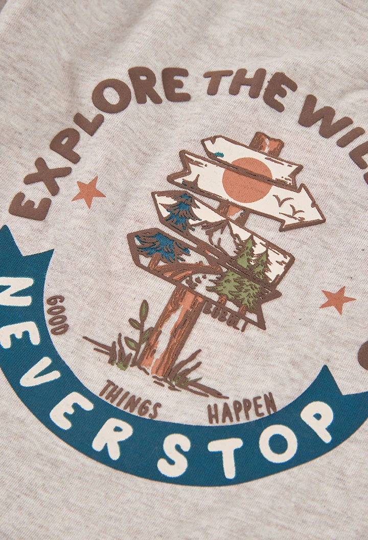 Camiseta punto niño beige estampado aventura