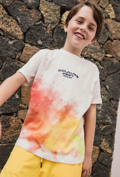 Maglietta a maglia per bambino in colore bianco con stampa a colori.