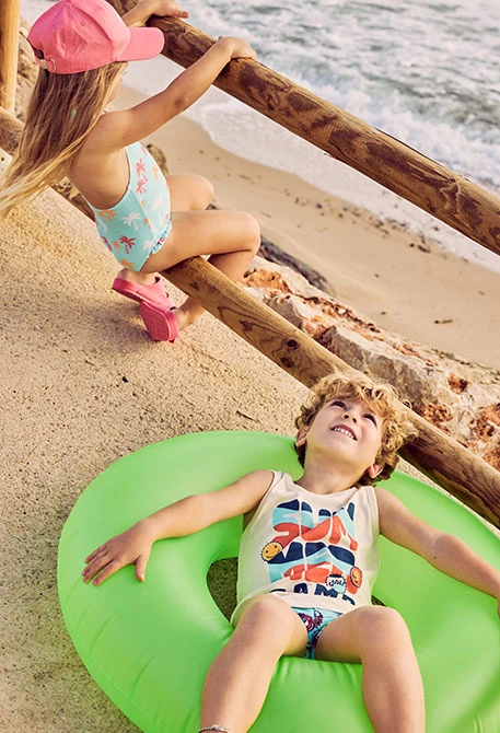 T-shirt à col en V garçon blanc