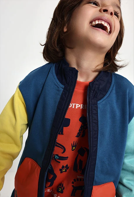 Chaqueta felpa niño verde combinada color block
