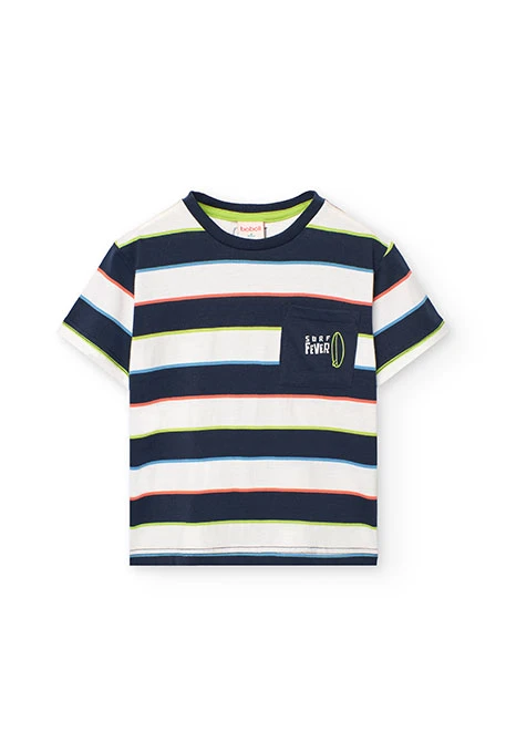 Maglietta a maglia per bambino con design a righe nei colori blu, verde e rosso.