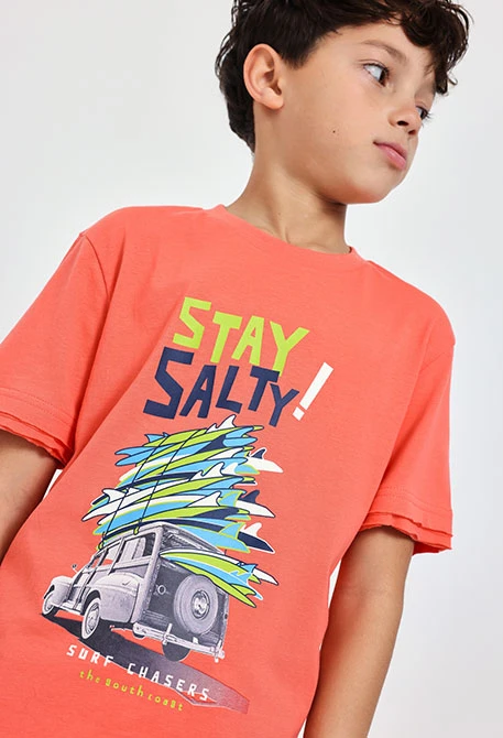 Jungen-Strick-T-Shirt in Rot