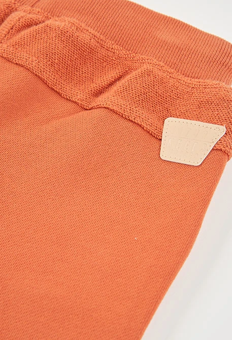 Bermudas de algodão cor ferrugem