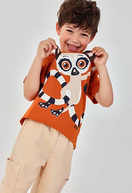 Camiseta criança laranja animal