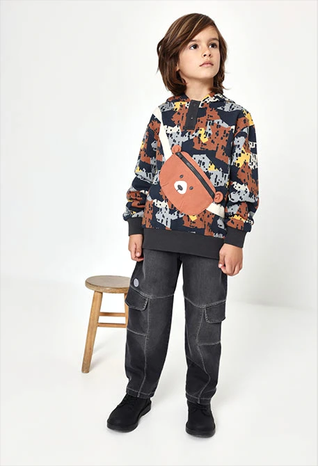 Schwarze Denim-Hose für Jungen mit Cargotaschen