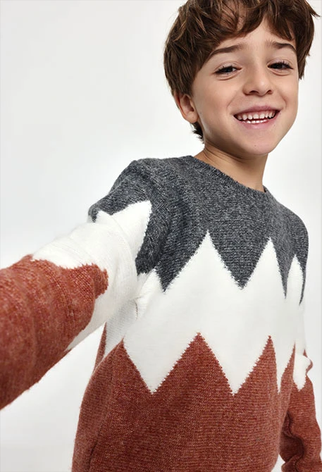 Jersey niño naranja estampado geométrico zigzag