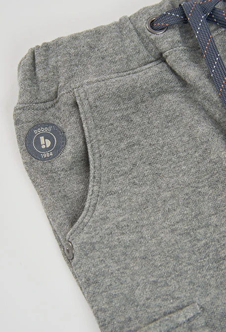 Pantalon nen gris vigoré amb butxaques càrrego