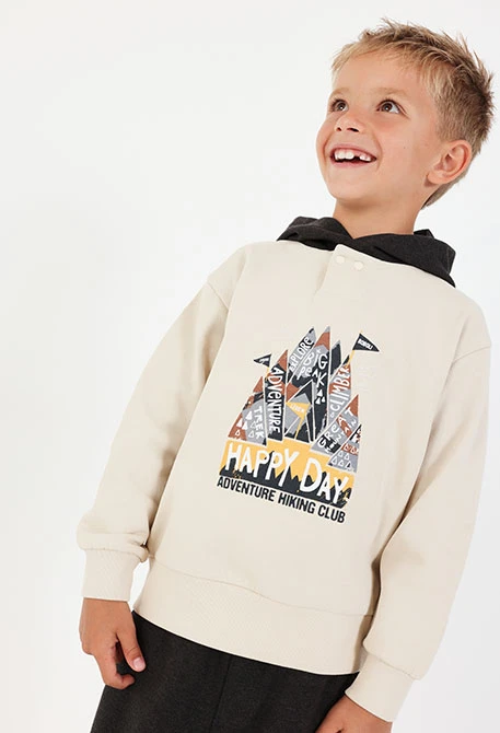 Completo in felpa bambino beige con stampa montagne