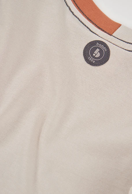 Camiseta punto niño beige estampado montaña