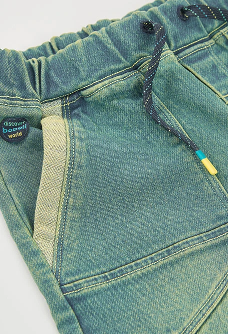 Blaue Denim-Bermudas