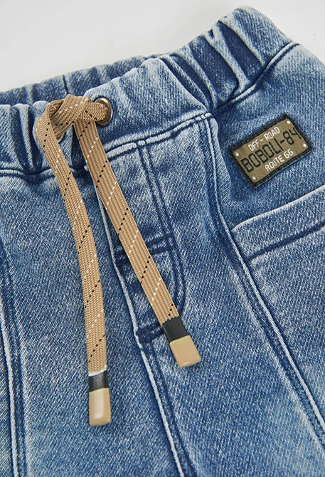 Pantalon denim garçon bleu avec patches
